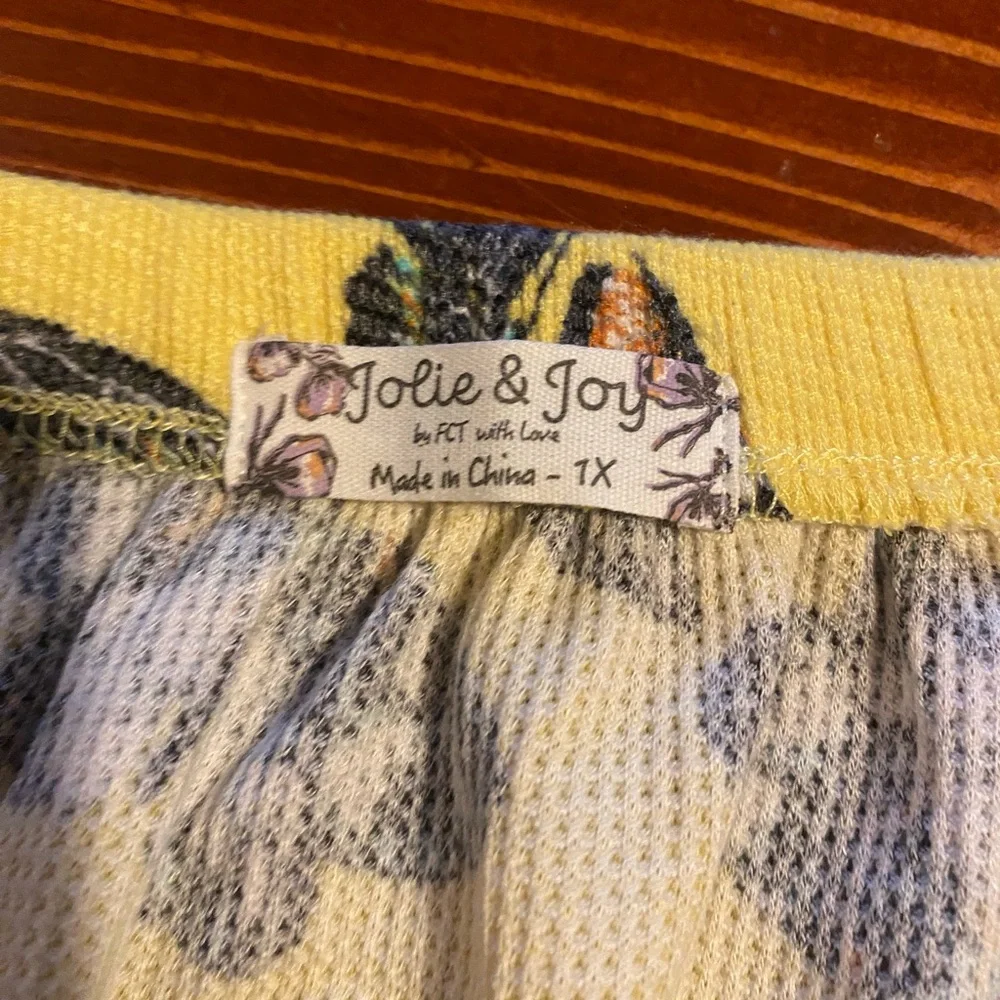 Butterfly print yellow strapless tube too shorts romper NWOT - Picture 5 of 6